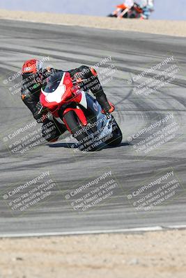 media/Dec-01-2025-Moto Forza (Mon) [[2daa91e15f]]/2-Intermediate Group/Session 2 (Turns 9 and 10)/
